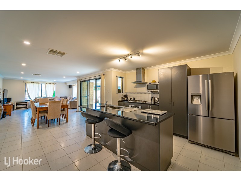 6 Kirra Road, Secret Harbour WA 6173