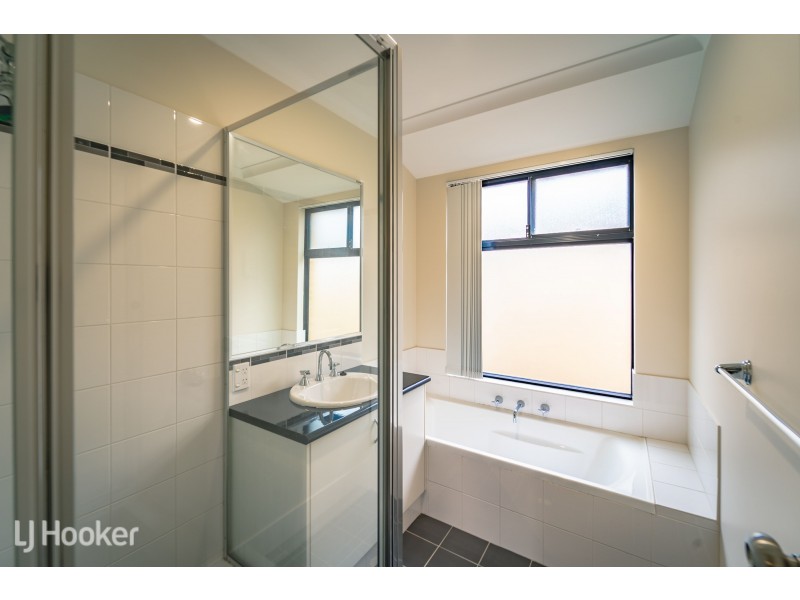 6 Kirra Road, Secret Harbour WA 6173