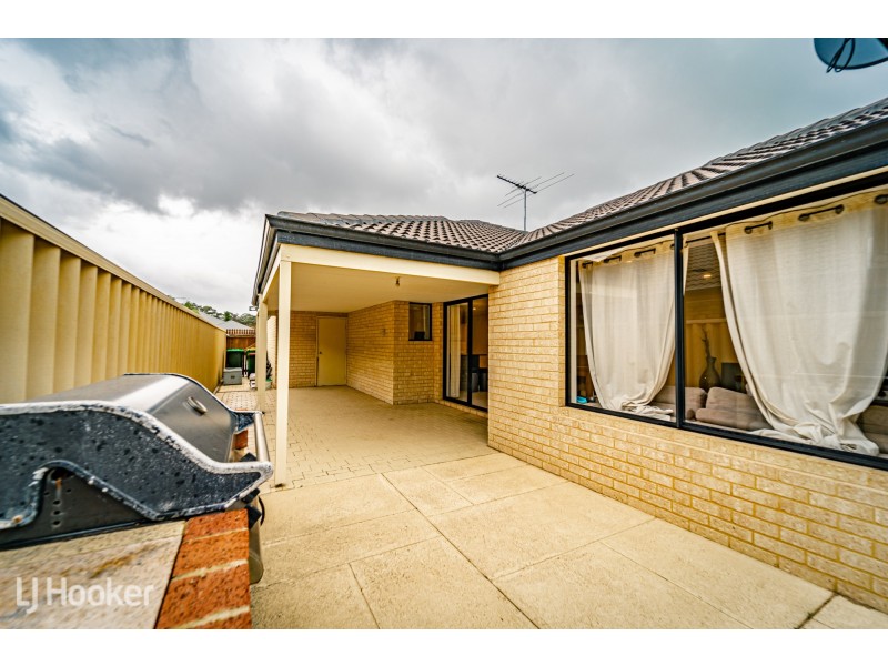 6 Kirra Road, Secret Harbour WA 6173