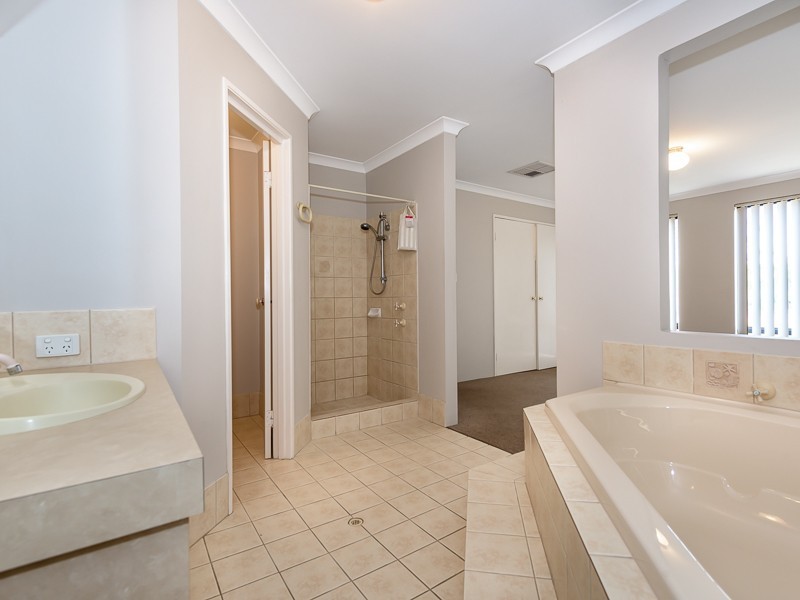 8 Peelhurst Way, Baldivis WA 6171