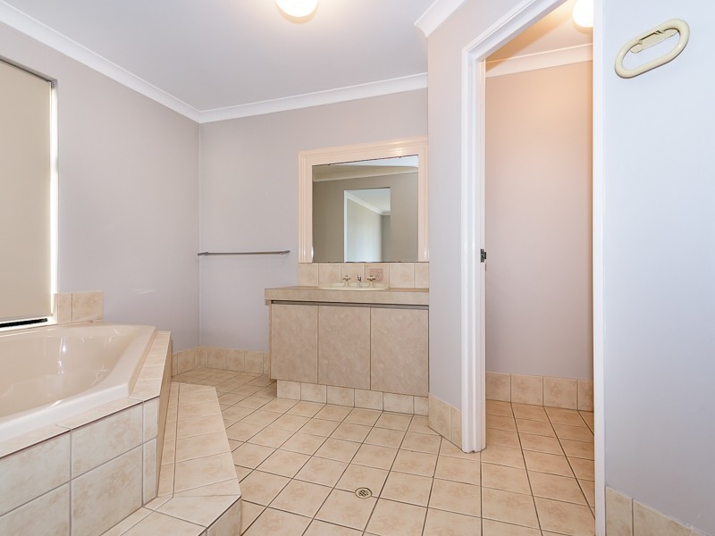 8 Peelhurst Way, Baldivis WA 6171