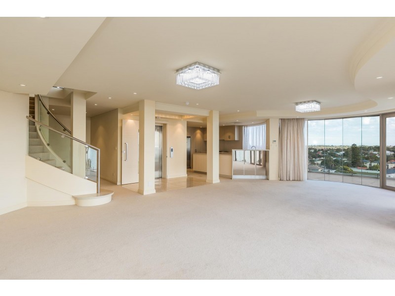 10/3 Rockingham Beach Road, Rockingham WA 6168