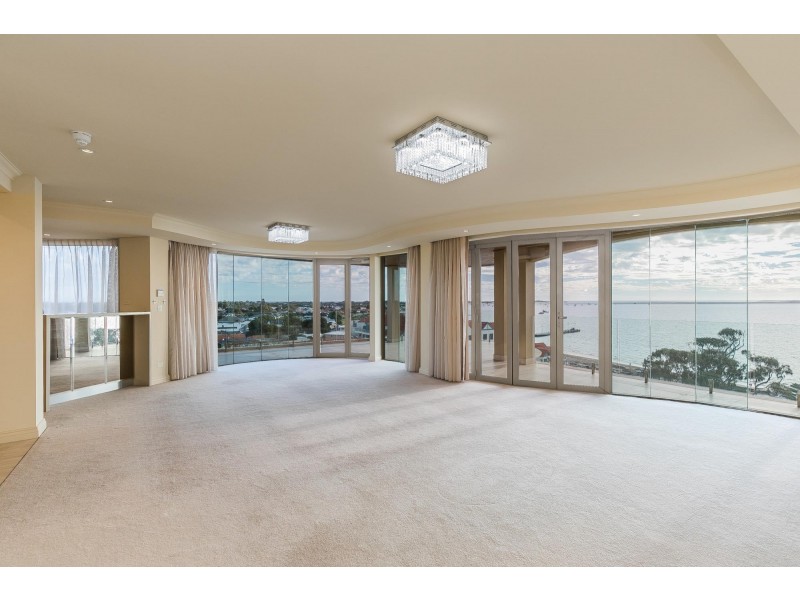 10/3 Rockingham Beach Road, Rockingham WA 6168