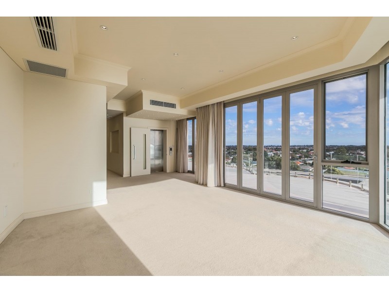 10/3 Rockingham Beach Road, Rockingham WA 6168