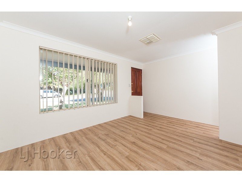 1/25 Discovery Crescent, Port Kennedy WA 6172