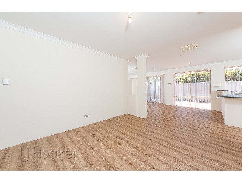 1/25 Discovery Crescent, Port Kennedy WA 6172