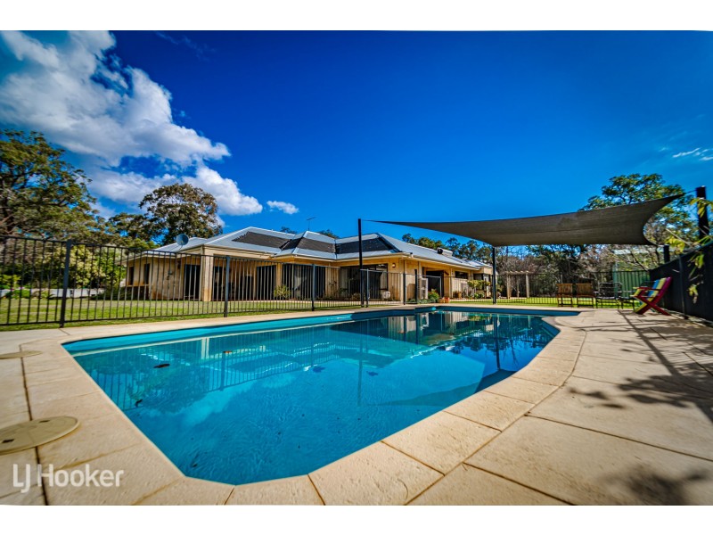 60 Watson Drive, Barragup WA 6209