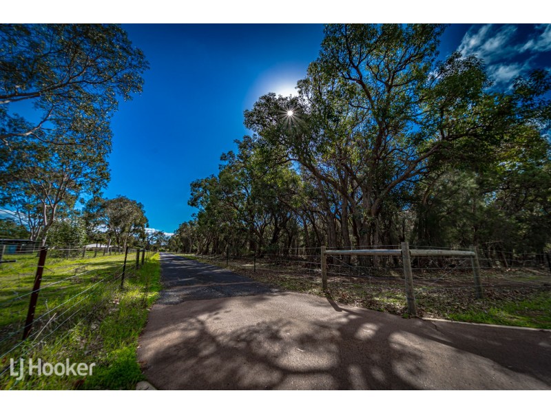 60 Watson Drive, Barragup WA 6209
