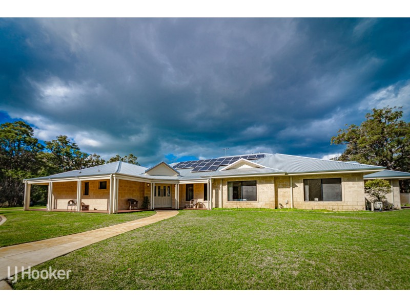 60 Watson Drive, Barragup WA 6209