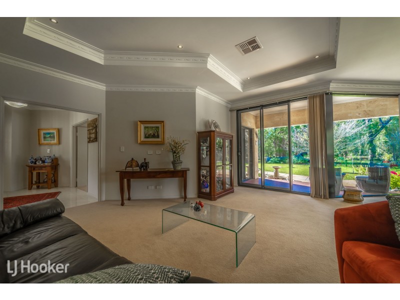 60 Watson Drive, Barragup WA 6209