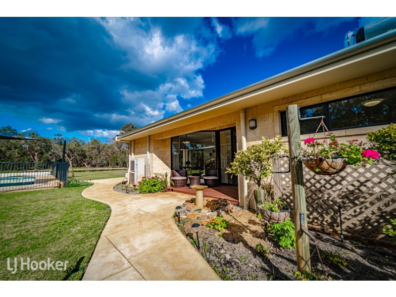 60 Watson Drive, Barragup WA 6209