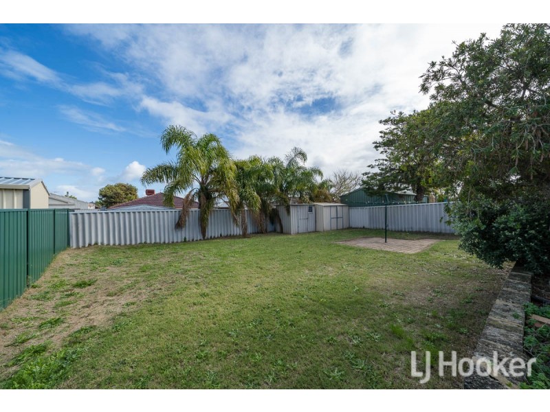 35 Mayflower Close, Port Kennedy WA 6172