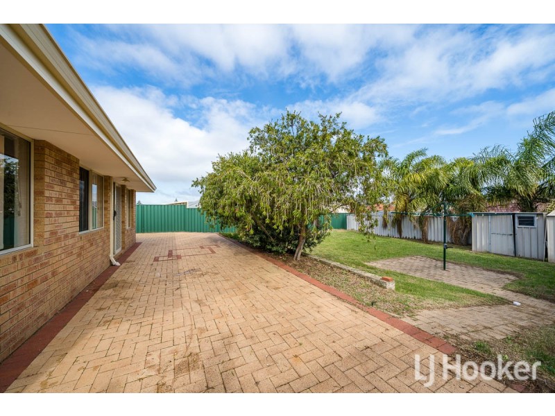 35 Mayflower Close, Port Kennedy WA 6172