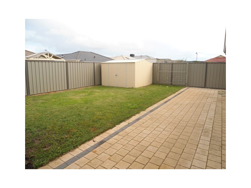 6 Renmark Court, Baldivis WA 6171