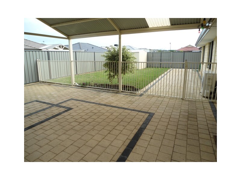 6 Renmark Court, Baldivis WA 6171