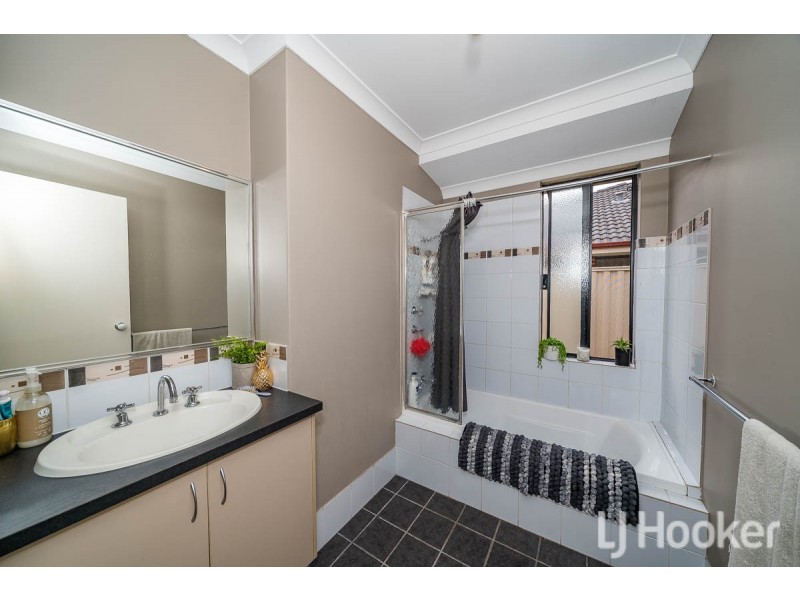 10 Torquay Way, Secret Harbour WA 6173