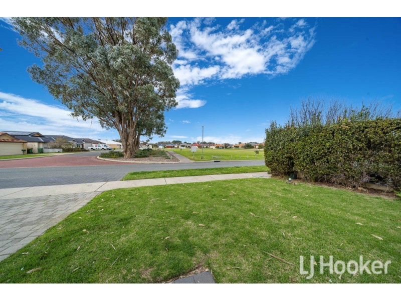 10 Torquay Way, Secret Harbour WA 6173