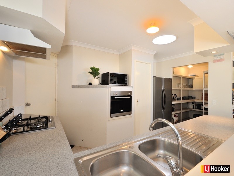 34 Clermont Place, Port Kennedy WA 6172