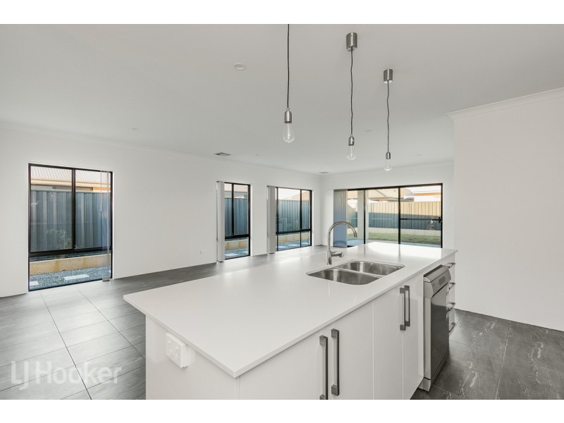 11 Rubylou Crescent, Baldivis WA 6171