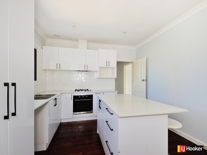 12 Columbia Close, Rockingham WA 6168