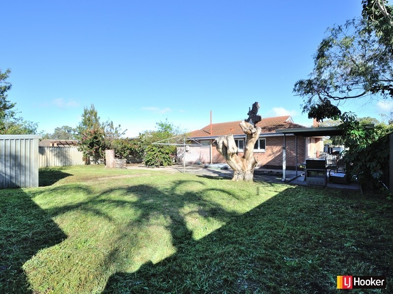12 Columbia Close, Rockingham WA 6168