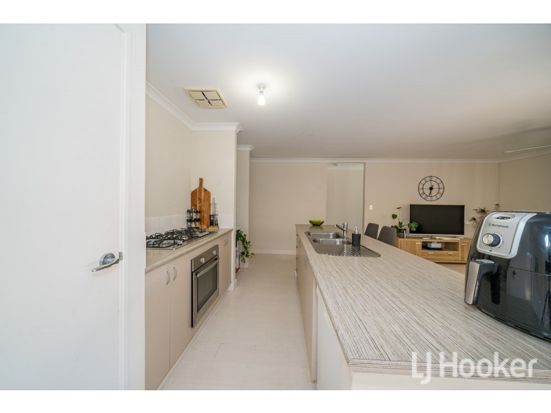 6 Tenterden Way, Baldivis WA 6171