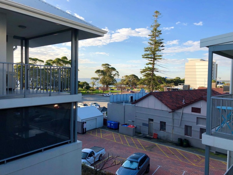 89/18-24 Kent Street, Rockingham WA 6168