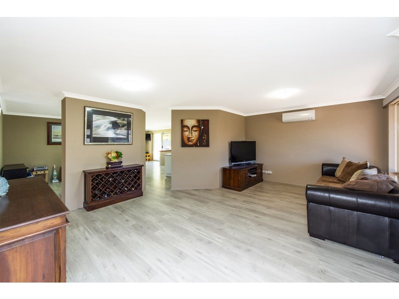 13 Belmont Close, Port Kennedy WA 6172