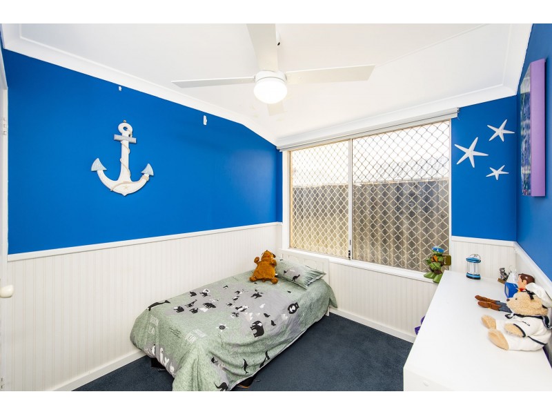 13 Belmont Close, Port Kennedy WA 6172