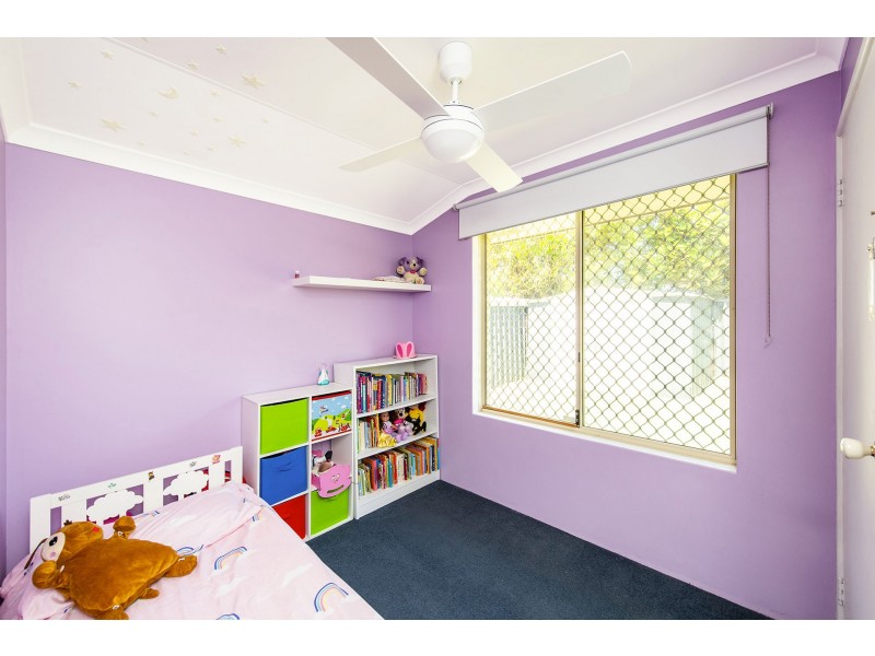 13 Belmont Close, Port Kennedy WA 6172