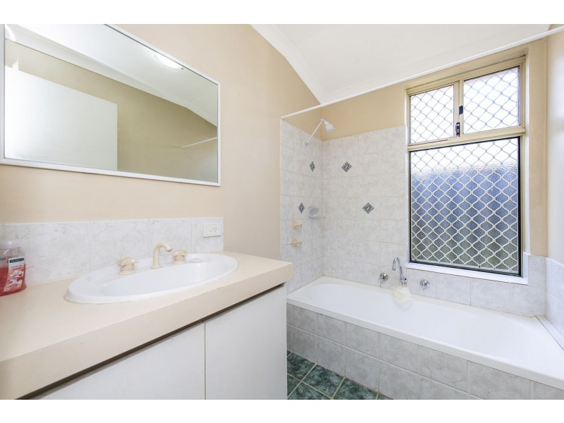 13 Belmont Close, Port Kennedy WA 6172