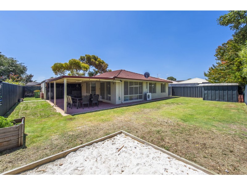13 Belmont Close, Port Kennedy WA 6172