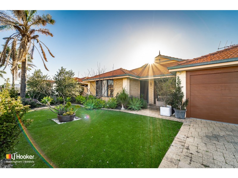 17 Dunlowe Loop, Warnbro WA 6169