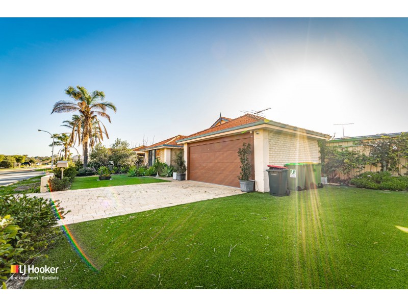 17 Dunlowe Loop, Warnbro WA 6169