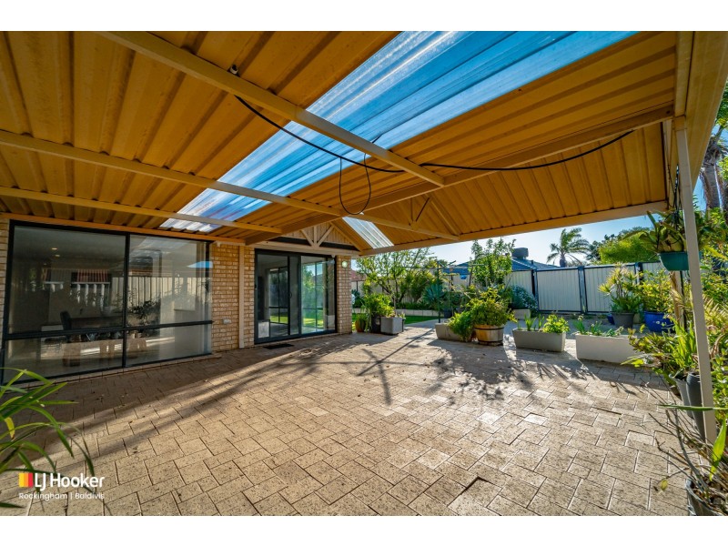 17 Dunlowe Loop, Warnbro WA 6169