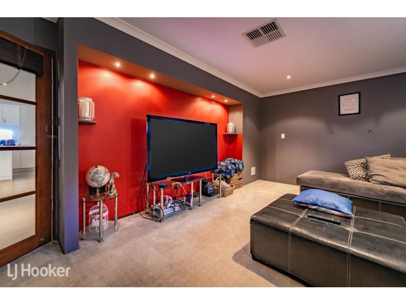 33 Oceanrunner Boulevard, Shoalwater WA 6169