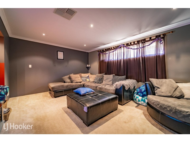33 Oceanrunner Boulevard, Shoalwater WA 6169