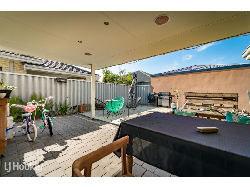 33 Oceanrunner Boulevard, Shoalwater WA 6169