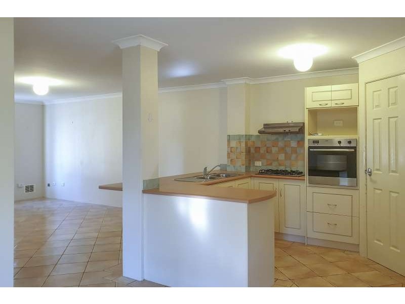 2/2 Churchill Avenue, Dudley Park WA 6210