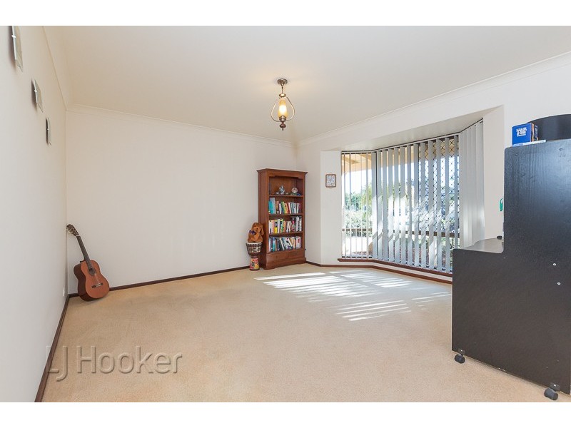 12 Bridge Mews, Waikiki WA 6169