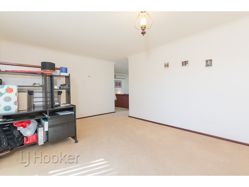 12 Bridge Mews, Waikiki WA 6169