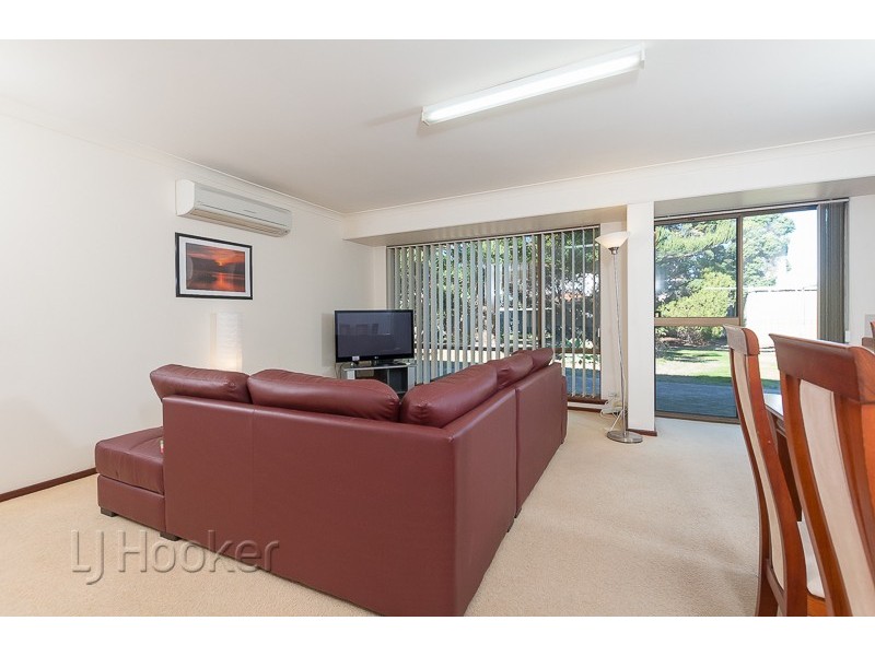 12 Bridge Mews, Waikiki WA 6169