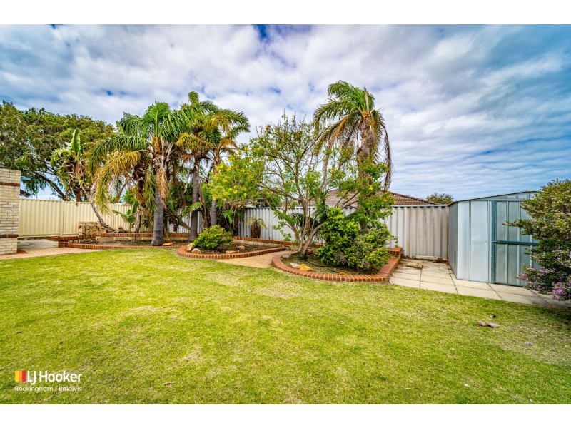 5 Bunda Place, Waikiki WA 6169