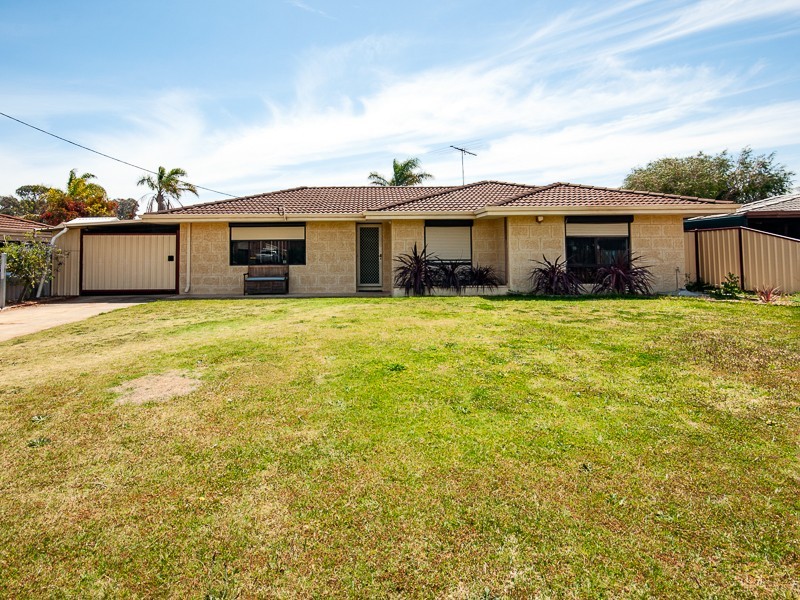 15 Lakemba Way, Waikiki WA 6169