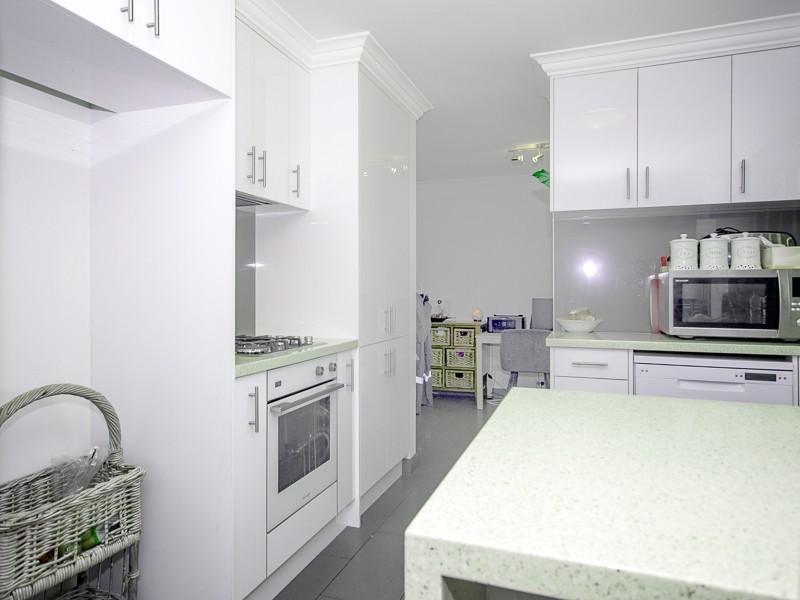 15 Lakemba Way, Waikiki WA 6169