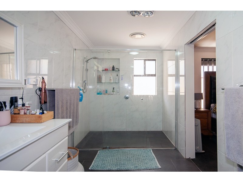 15 Lakemba Way, Waikiki WA 6169