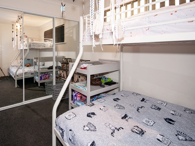 15 Lakemba Way, Waikiki WA 6169