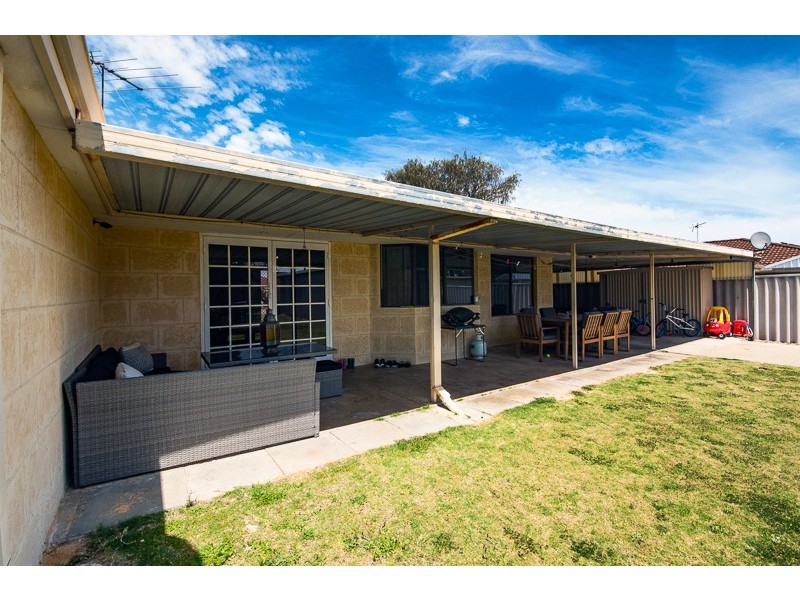 15 Lakemba Way, Waikiki WA 6169