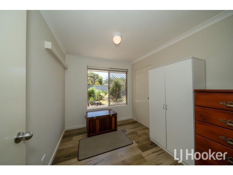 11 Fairway Place, Cooloongup WA 6168