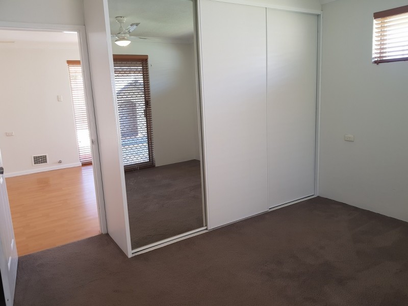 8 Portsmouth Place, Waikiki WA 6169